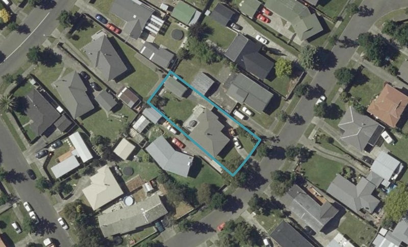 4 Motuoapa Place, Kelvin Grove, Palmerston North - Carousel 1