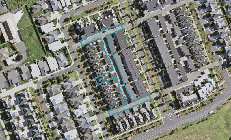 11 Popokatea Drive, Takanini, Auckland - Carousel 1