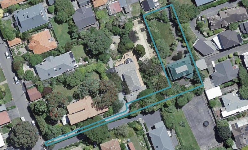12 Fancourt Street, Karori, Wellington - Carousel 1