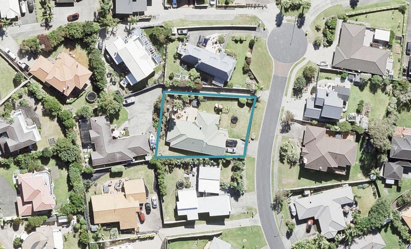 21 Commodore Court, Gulf Harbour, Whangaparaoa - Carousel 1