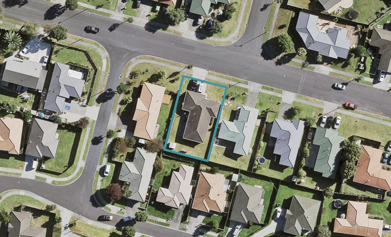 33 Waimahia Avenue, Weymouth, Auckland - Carousel 1