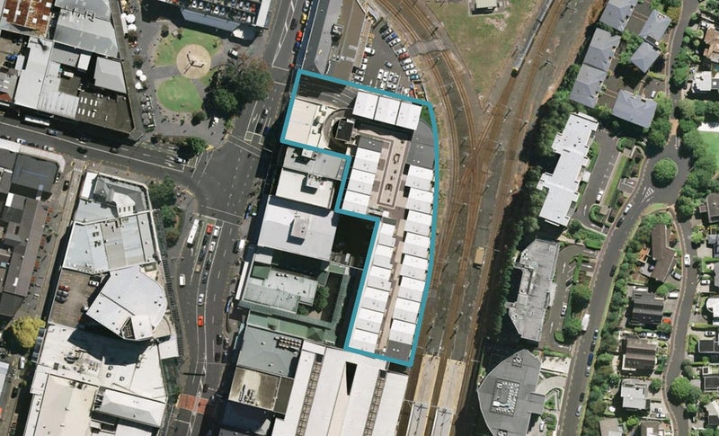 1/118 Broadway, Newmarket, Auckland - Carousel 1