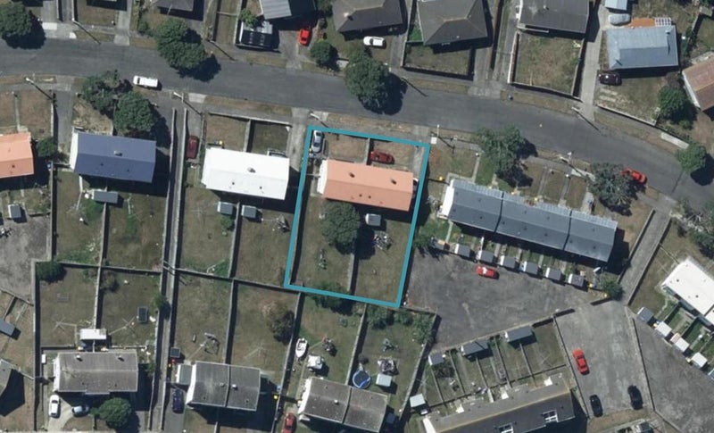43 Owhiti Street, Titahi Bay, Porirua - Carousel 1