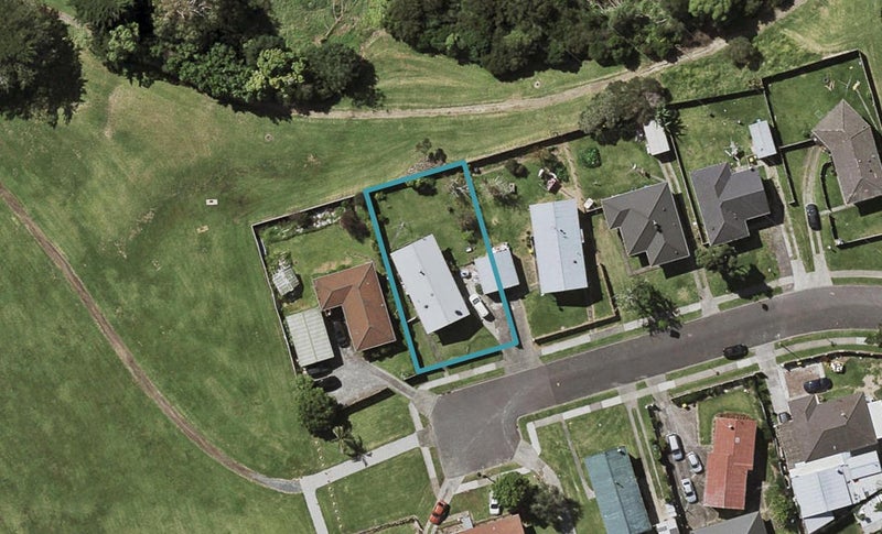 15 Cosmo Place, Otara, Auckland - Carousel 1