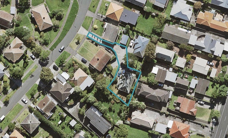 74B Kiwitea Street, Sandringham, Auckland - Carousel 1