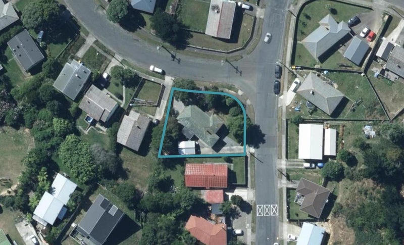 34 Swansea Street, Cannons Creek, Porirua - Carousel 1