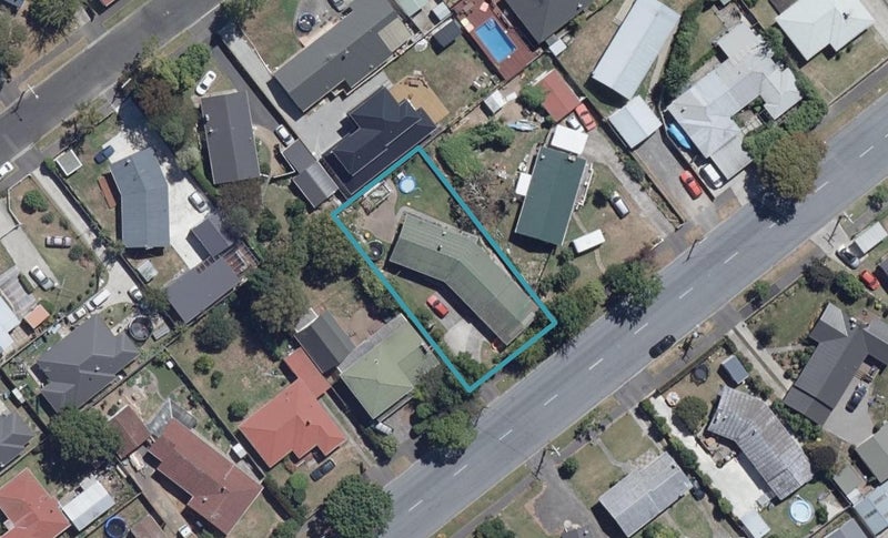 15 Nevada Road, Silverdale, Hamilton - Carousel 1