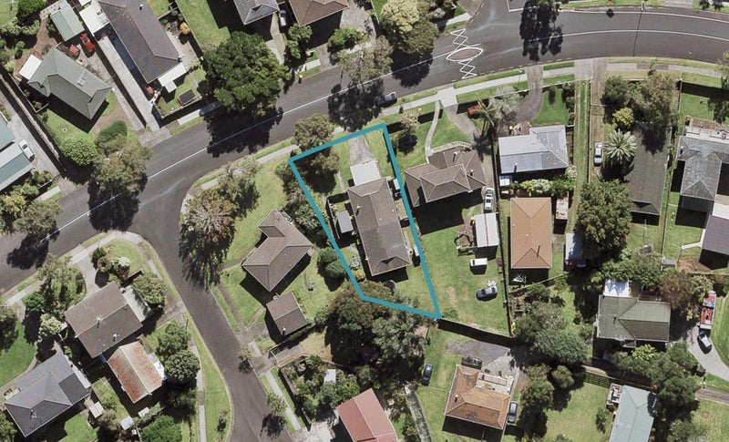 1/88 Muir Avenue, Mangere Bridge, Auckland - Carousel 1