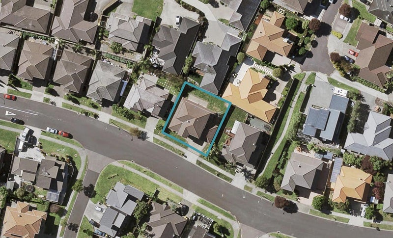 25 Malahide Drive, Flat Bush, Auckland - Carousel 1