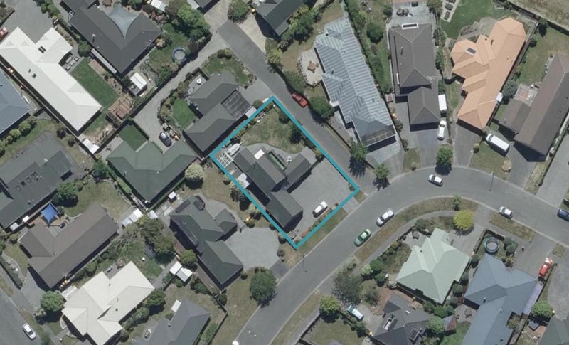 5 Millcroft Place, Parklands, Christchurch - Carousel 1