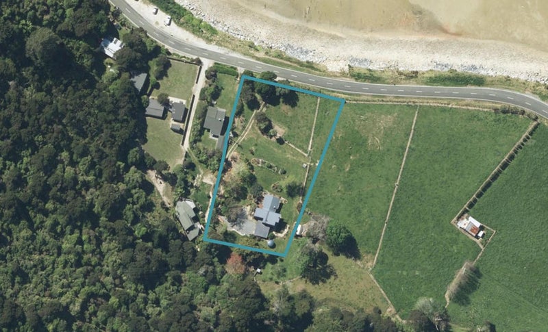1578 Abel Tasman Drive, Takaka - Carousel 1