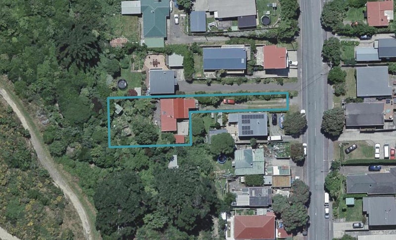 87 Happy Valley Road, Owhiro Bay, Wellington - Carousel 1