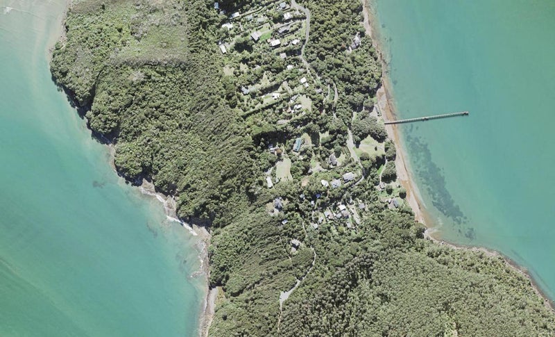 127 Cornwallis Road, Cornwallis, Auckland - Carousel 1