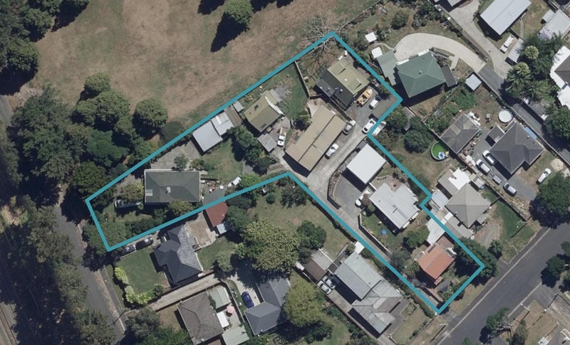 20 Tui Avenue, Forest Lake, Hamilton - Carousel 1