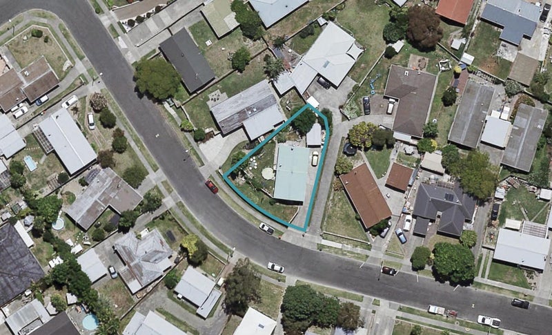 37 Wynyard Crescent, Tamatea, Napier - Carousel 1