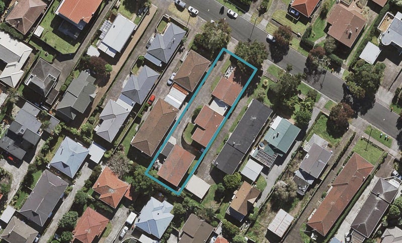 1/42 Tawhiri Road, One Tree Hill, Auckland - Carousel 1