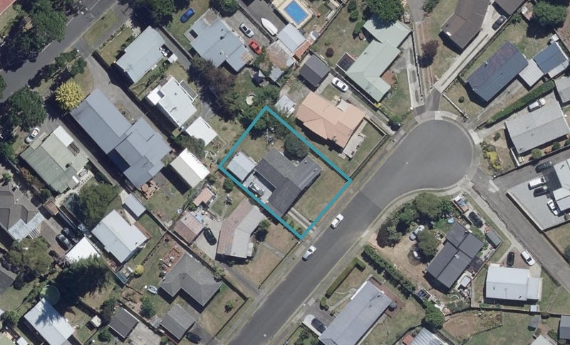 9 Simon Place, Nawton, Hamilton - Carousel 1