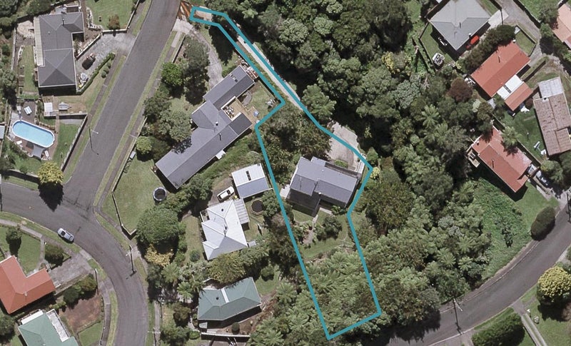 4A Marina Grove, Frankleigh Park, New Plymouth - Carousel 1