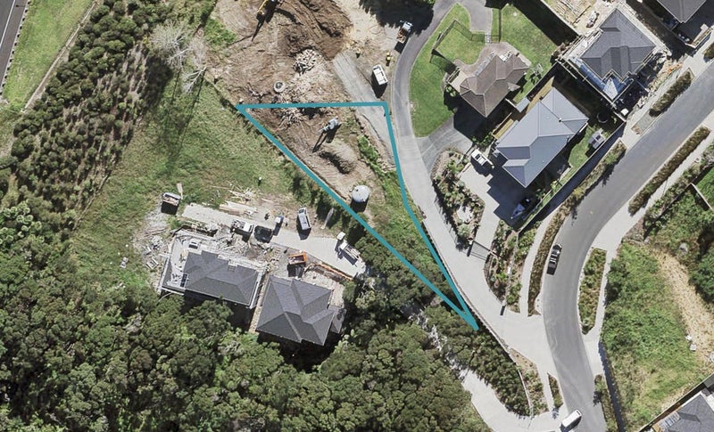 14 Mackay Drive, Greenhithe, Auckland - Carousel 1