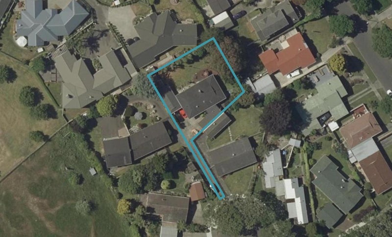 10 Otira Place, Awapuni, Palmerston North - Carousel 1