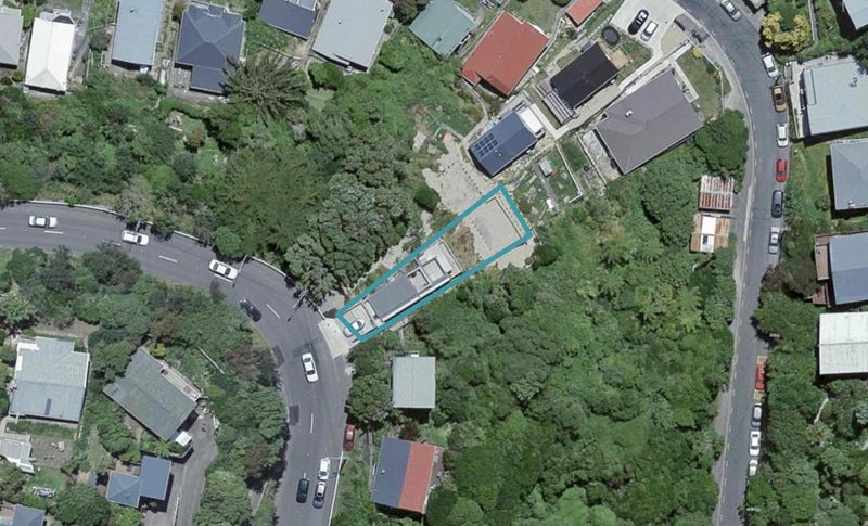 93 Raroa Road, Aro Valley, Wellington - Carousel 1
