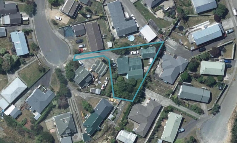 17 Japonica Crescent, Ranui, Porirua - Carousel 1