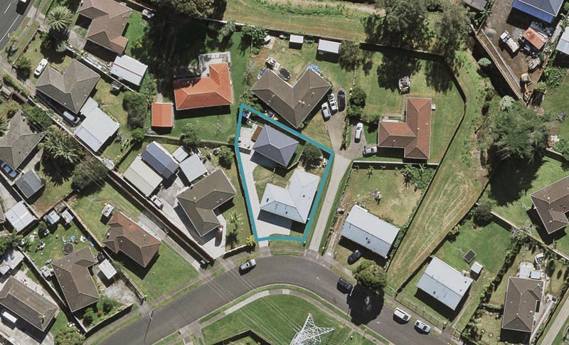 45 Chadwick Crescent, Mangere East, Auckland - Carousel 1