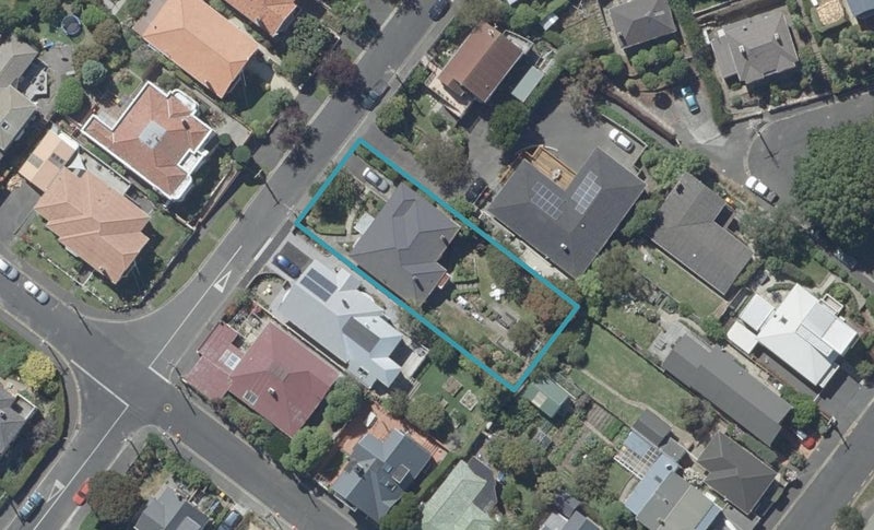 22 Pollock Street, Maori Hill, Dunedin - Carousel 1