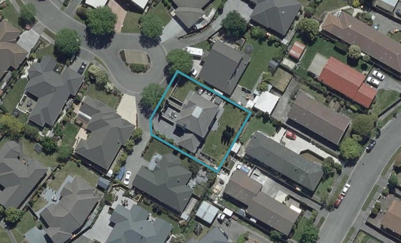 14 Dinglebay Place, Casebrook, Christchurch - Carousel 1
