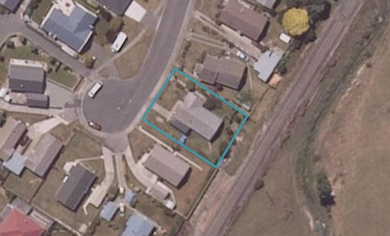 5 Lowther Street, Oamaru North, Oamaru - Carousel 1