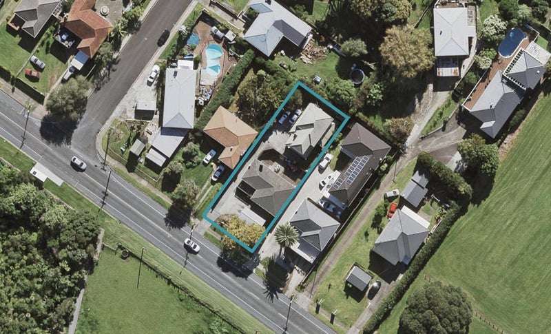 133 Wallace Road, Mangere Bridge, Auckland - Carousel 1