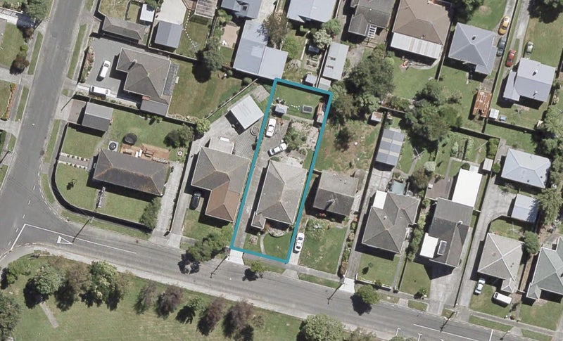 5 Roberts Street, Epuni, Lower Hutt - Carousel 1