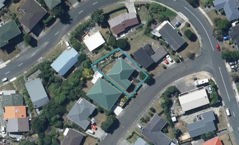 6 Annan Grove, Papakowhai, Porirua - Carousel 1
