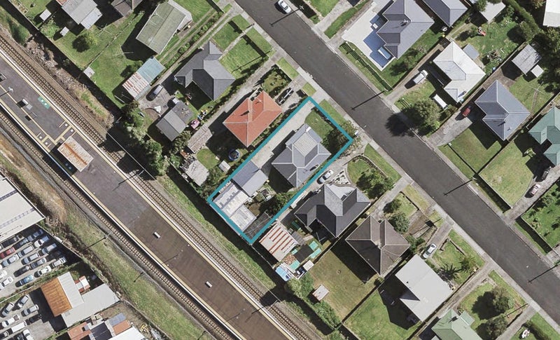 49 Ferguson Street, Manurewa East, Auckland - Carousel 1