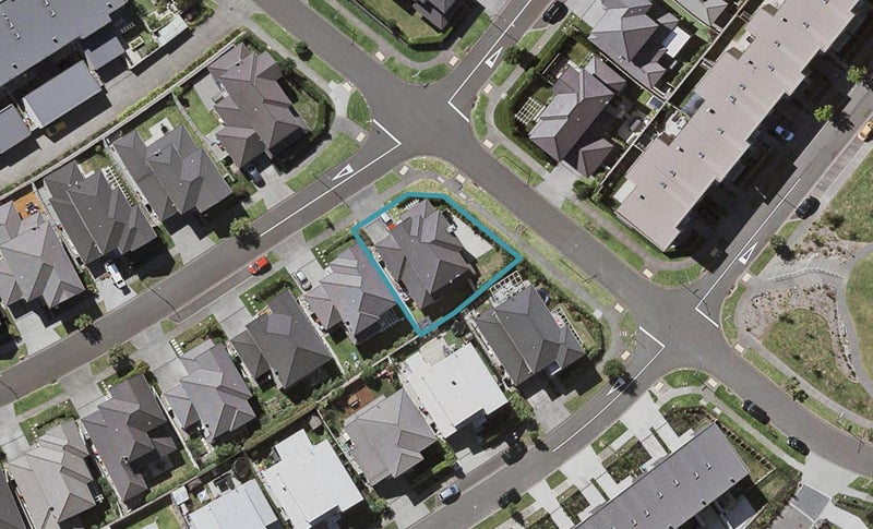 2 Kauriki Terrace, Stonefields, Auckland - Carousel 1