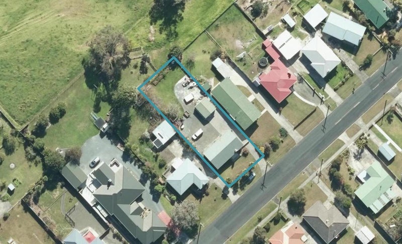 18 Montgomery Avenue, Dargaville - Carousel 1