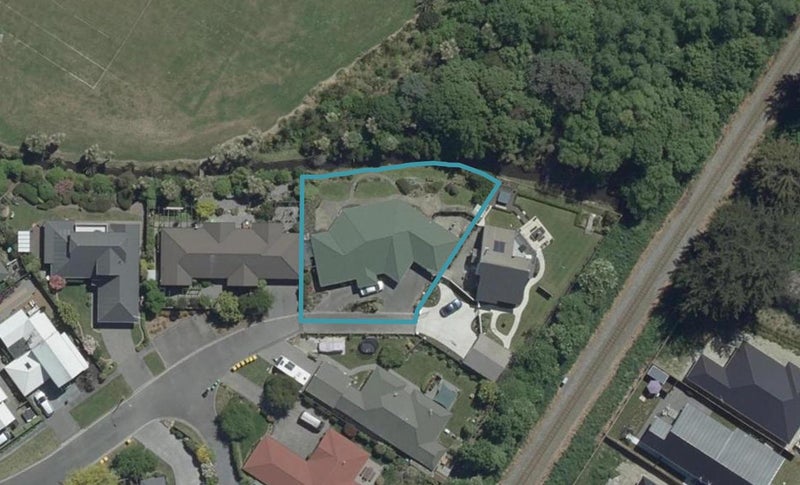 7 Hossack Close, Belfast, Christchurch - Carousel 1