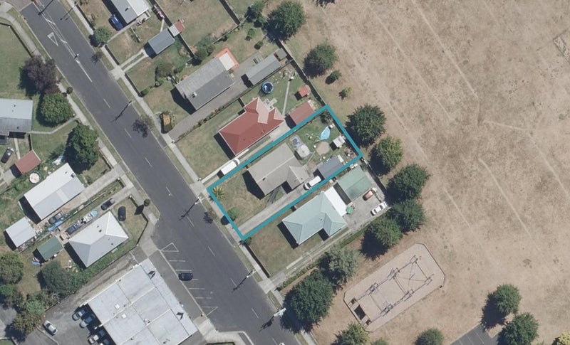 102 Heath Street, St Andrews, Hamilton - Carousel 1