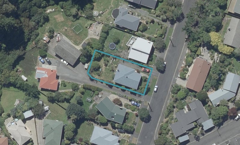 19 Jason Street, Helensburgh, Dunedin - Carousel 1