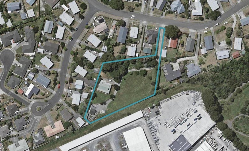 28 Campbell Avenue, Paraparaumu, Paraparaumu - Carousel 1