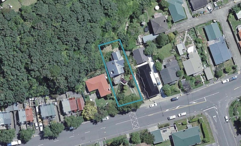18 Ranelagh Street, Karori, Wellington - Carousel 1
