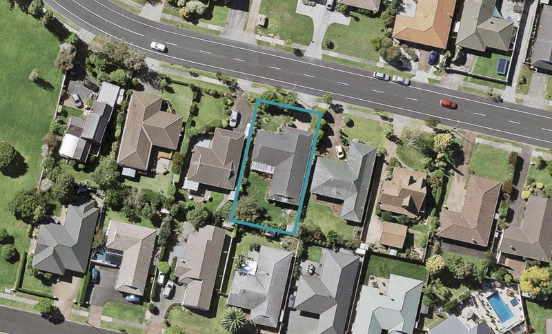 20 Golfland Drive, Golflands, Auckland - Carousel 1