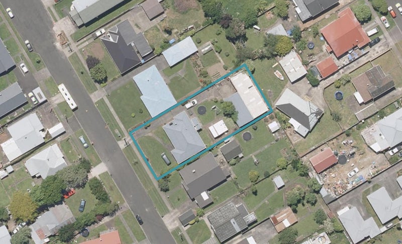 11 Kawakawa Street, Whanganui East, Whanganui - Carousel 1