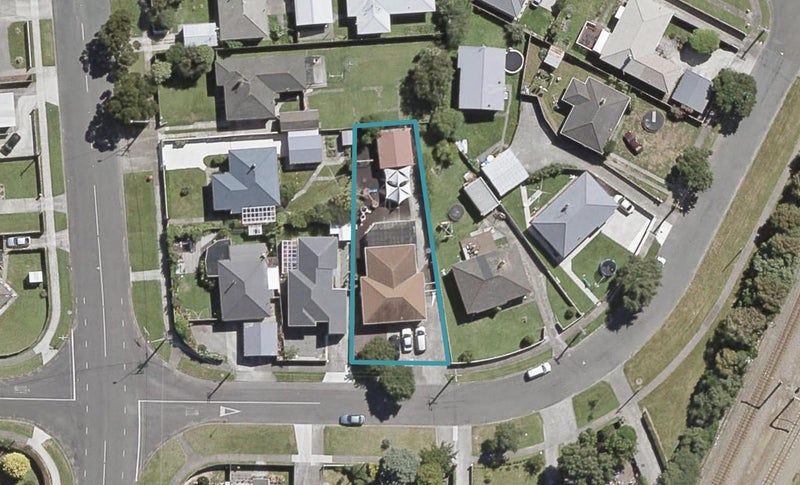 3 Waldie Grove, Avalon, Lower Hutt - Carousel 1