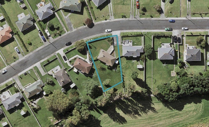 33 Plymouth Crescent, Bayswater, Auckland - Carousel 1