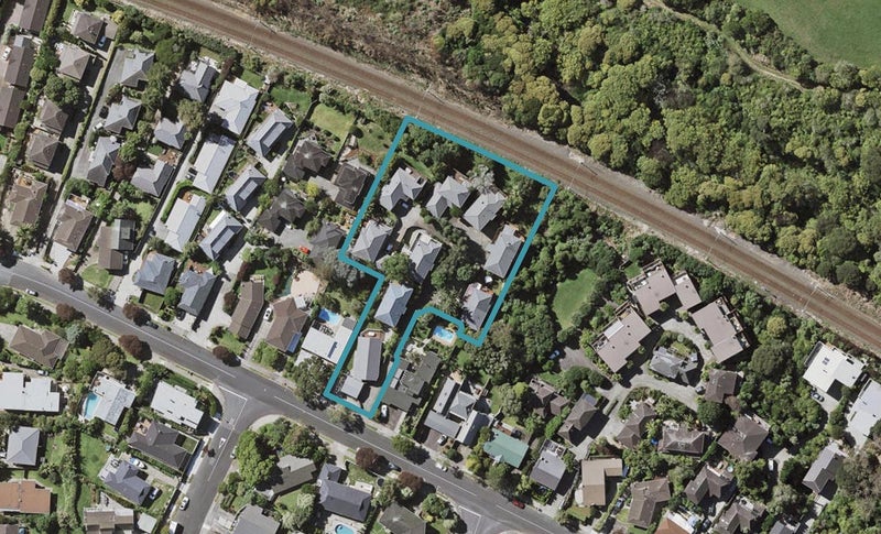 120F Gowing Drive, Meadowbank, Auckland - Carousel 1