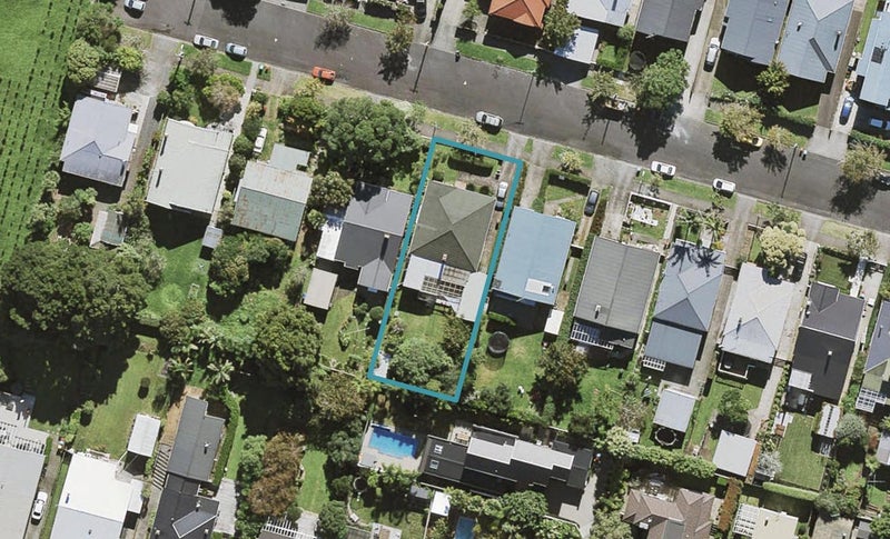 16 Douglas Road, Mount Eden, Auckland - Carousel 1