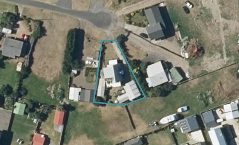 60 Shortt Street, Foxton Beach, Foxton - Carousel 1