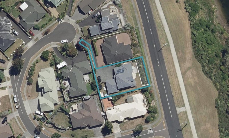 10 Millthorpe Crescent, Pukete, Hamilton - Carousel 1