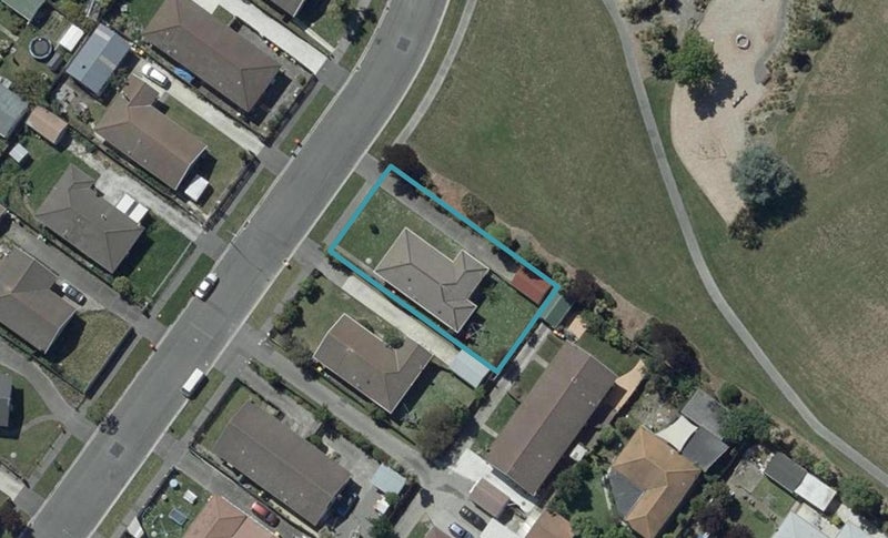 8 Shetland Street, Woolston, Christchurch - Carousel 1